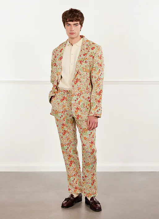 PERCIVAL_MENSWEAR_FLORAL_BLAZER3_550958f2-f7b8-479d-aaf4-9e0263617d52